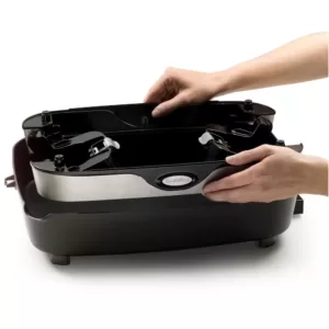 Presto 16 in. x 12 in. (118 sq. in.) Black Cast Aluminum Foldaway Electric Skillet with Glass Lid