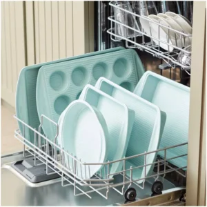 Wilton Texturra Performance 7-Piece Non-Stick Textured Bakeware Set