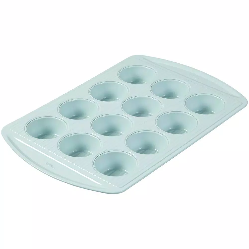 Wilton Texturra Performance 7-Piece Non-Stick Textured Bakeware Set