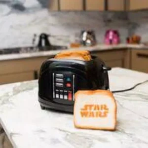Uncanny Brands Star Wars Empire Collection 2-Slice Darth Vader Toaster