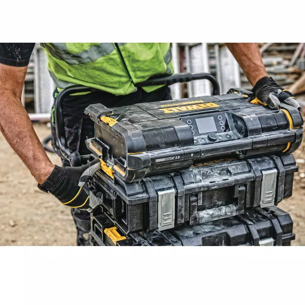 DEWALT TOUGHSYSTEM 2.0 Bluetooth Radio/Charger