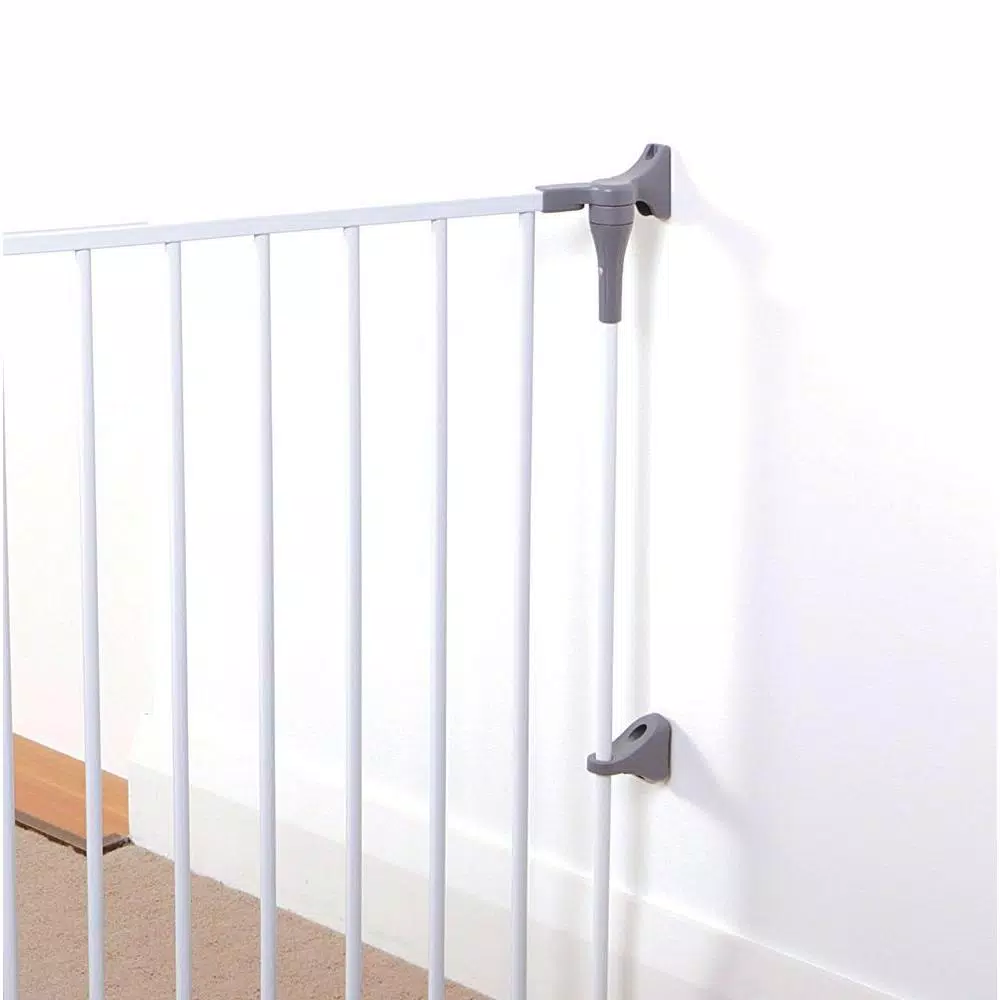 Dreambaby 29 in. H Royale Converta 3-in-1 Play-Yard and Wide Barrier Gate