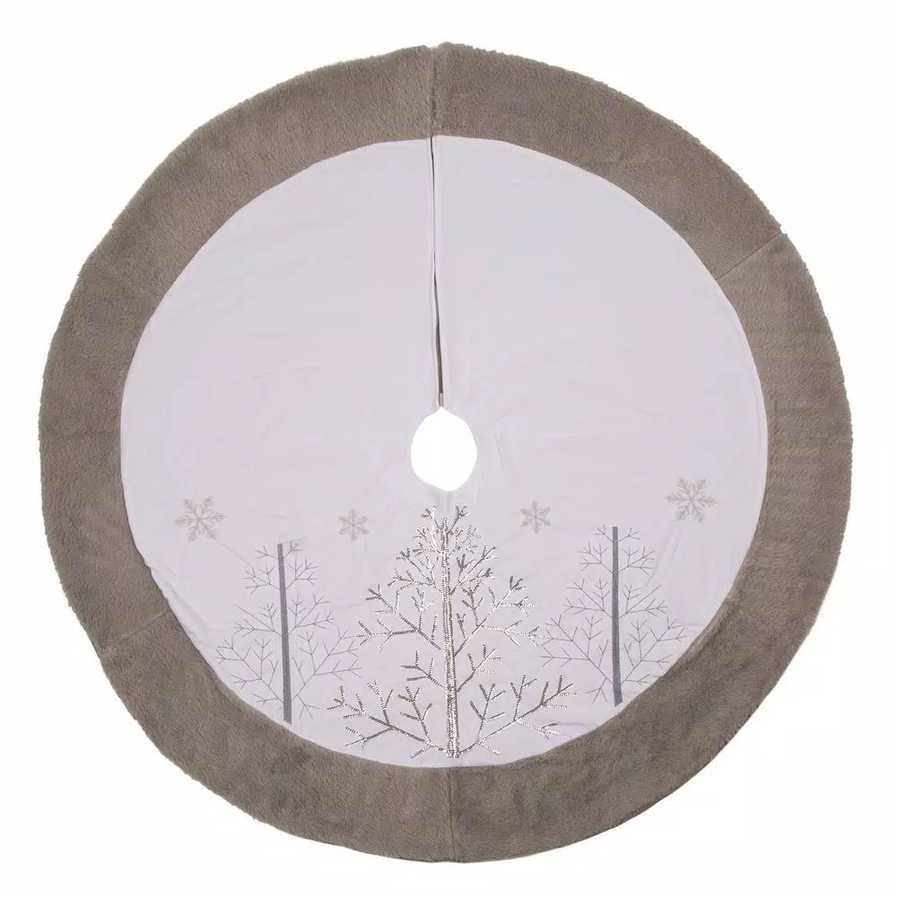 Glitzhome 48 in. D White Fleece Christmas Tree Skirt