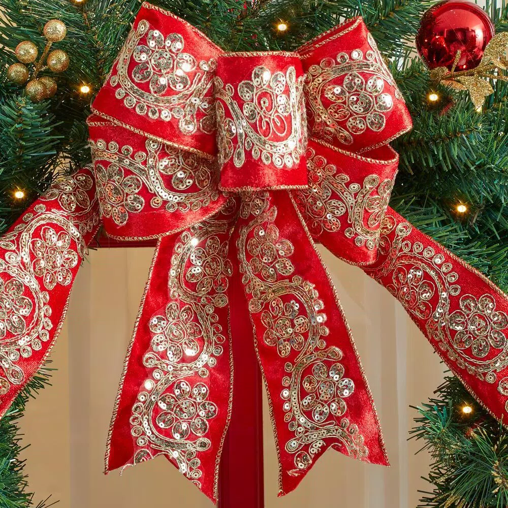 Home Accents Holiday 30 in Royal Easton Battery Operated Pine LED Pre-Lit Artificial Wreath with Timer