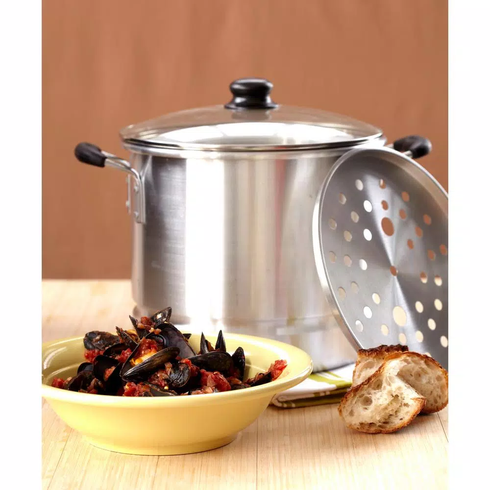 IMUSA Mexicana 20 qt. Aluminum Stovetop Steamer with Glass Lid