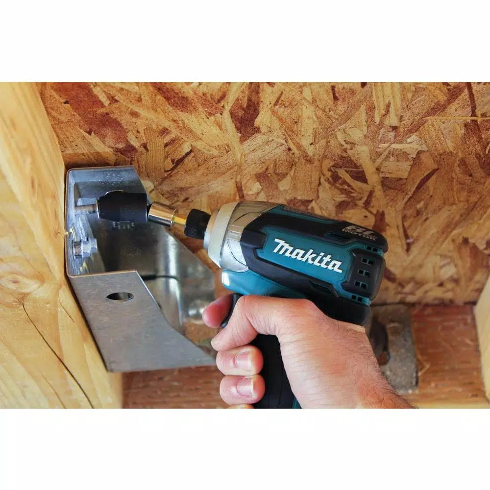 Makita Impact GOLD 3/8 in. 15 Degree Tilt Socket Adapter