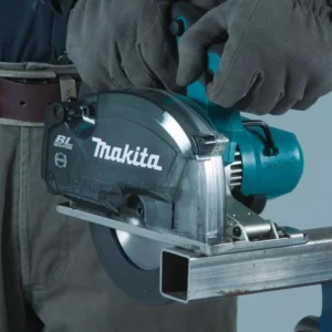 Makita 18-Volt LXT Lithium-Ion Brushless Cordless 5-7/8 in. Metal Cutting Saw with Electric Brake and Chip Collector Tool-Only