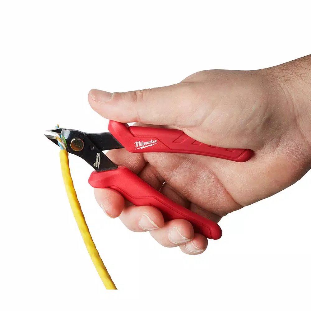 Milwaukee Electrician's Screwdrivers/Pliers/Cutters Hand Tool Set (12-Piece)