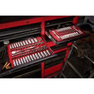 Milwaukee 1/4 in. Drive SAE/Metric Ratchet/Socket/ Combination Ratcheting Wrench Mechanics Tool Set (64-Piece)