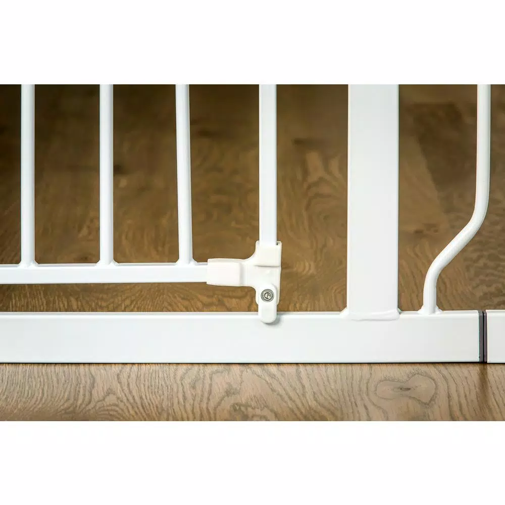 Regalo 30" Easy Step Metal Walk-Through Gate