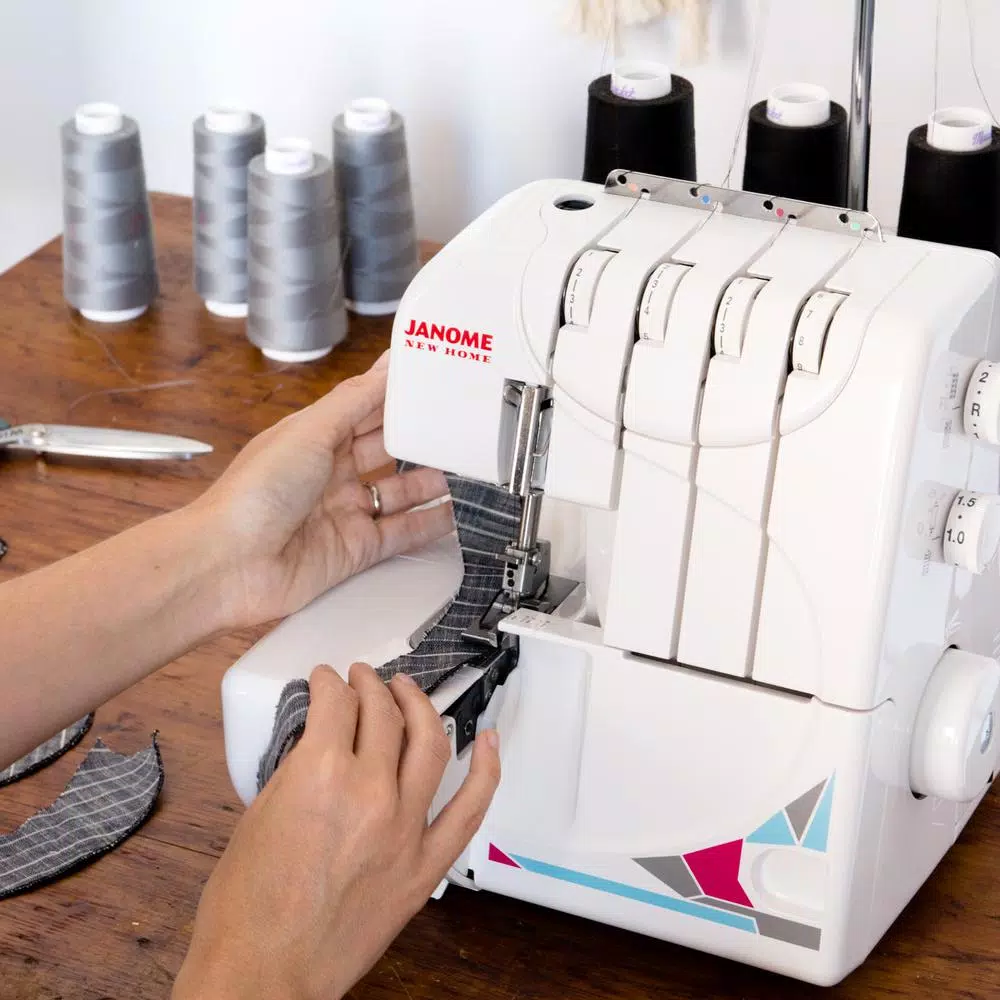 Janome MOD-8933D Serger with 4/3 Thread Capability and Differential Feed